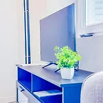Joli T3 Avec Parking Prive Apartment