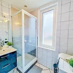 Joli T3 Avec Parking Prive Apartment